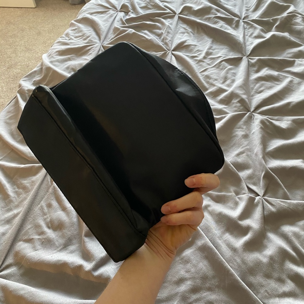 Makeup Bag - Picture 4 of 4